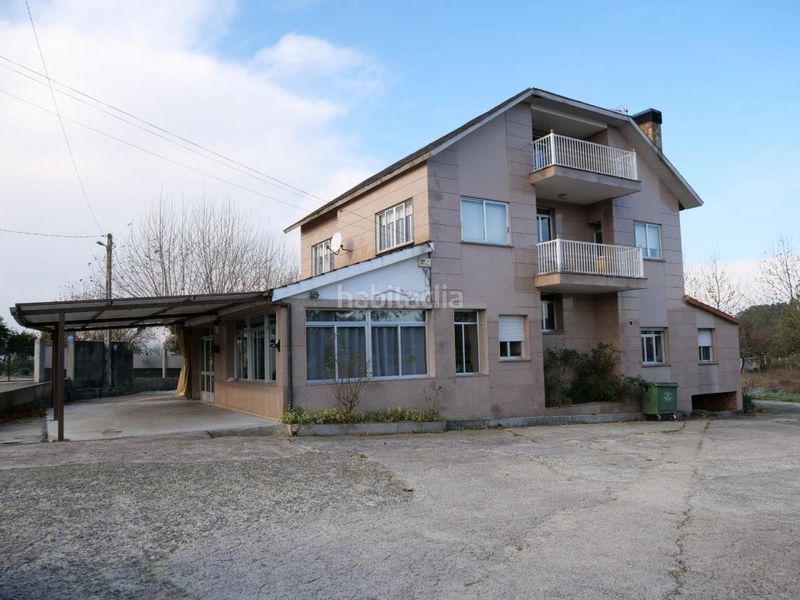 Foto 785a6460-b6e5-4e43-af3d-35b45de2fa97. Chalet en San Cibrao das Viñas