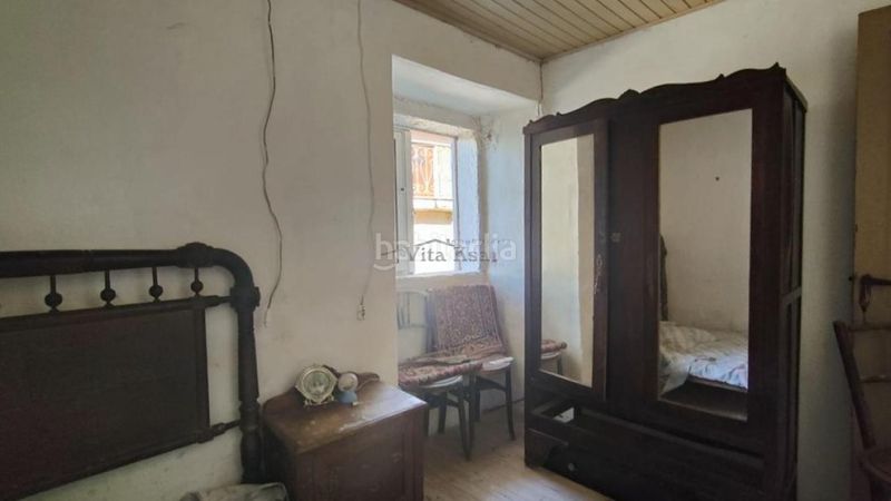 Foto 91f6c4ca-d820-46b1-b637-ce42eb484f7b. Masia a Nogueira de Ramuín