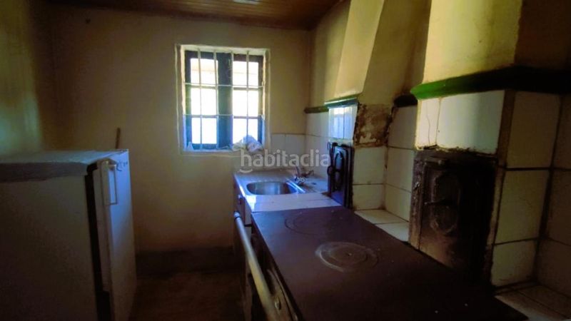 Foto b6851d8b-e4c8-4e60-9173-cb085288c850. Masia a Nogueira de Ramuín