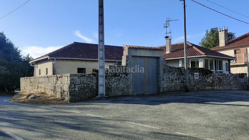 Foto b75bacff-0e07-45ae-bf3b-d9b37bcc75c0. Masia a Nogueira de Ramuín