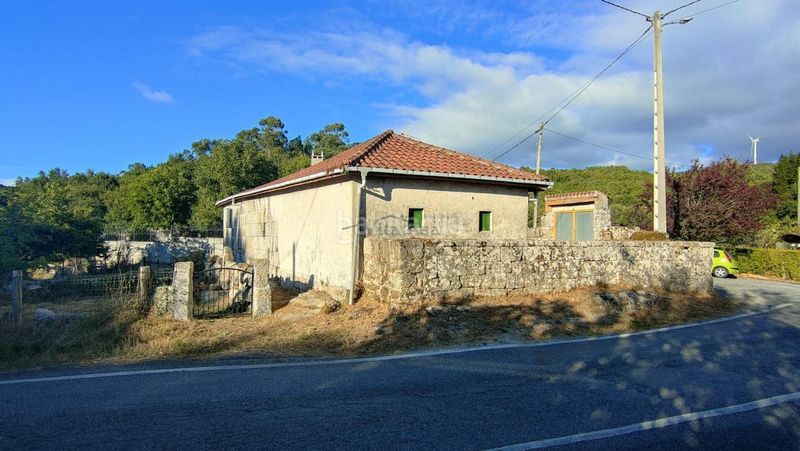 Foto e7b4e0e7-c504-4b9a-beda-bb3f0dcb74be. Masia a Nogueira de Ramuín
