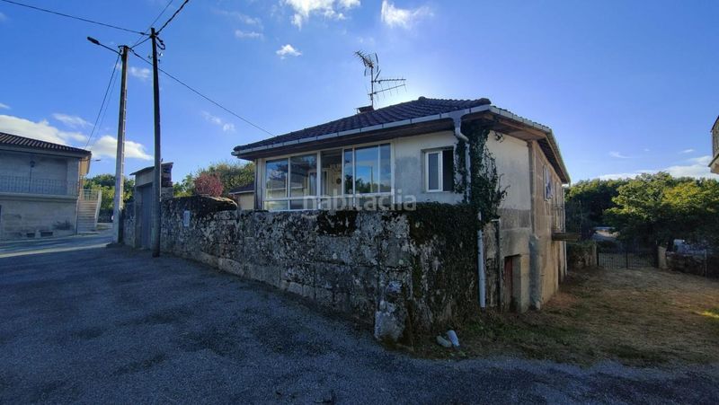 Foto fa02c481-2ed4-4194-8e3e-325d631eae7d. Masia a Nogueira de Ramuín