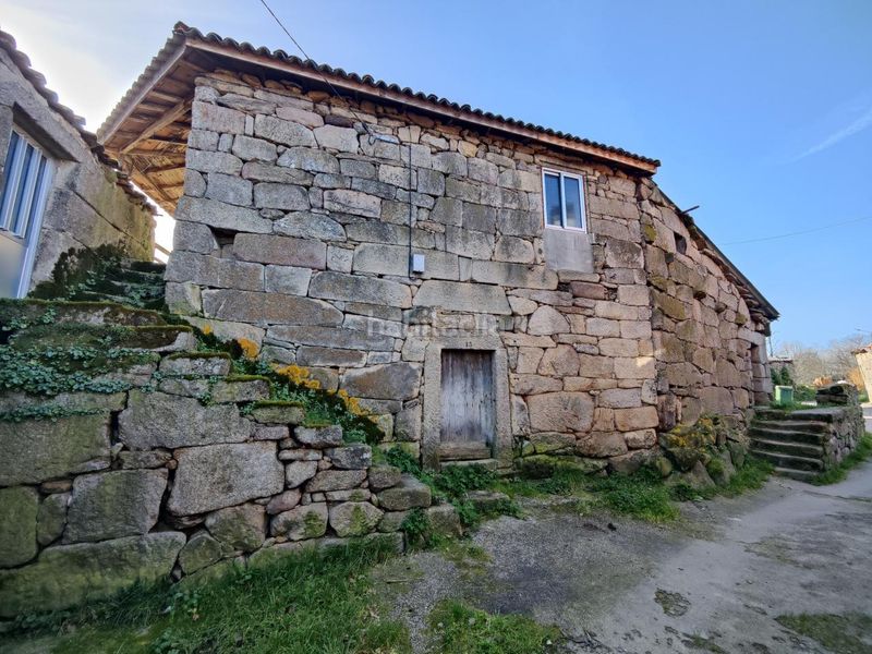 Foto 8d804450-dd88-41b7-b26f-9952f0d6adab. Country house with parking in Bola (A)