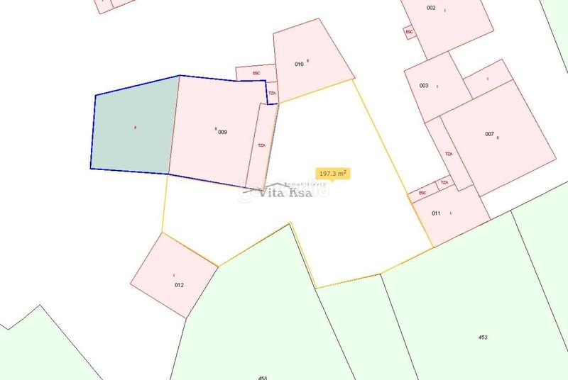 Foto dcd89dc7-9e9e-474a-8ab8-27f676e58db7. Country house with parking in Bola (A)