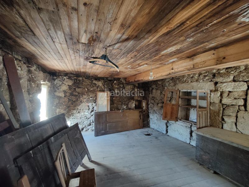 Foto f1d4473d-2777-4639-a0d7-f3d728a9bc94. Country house with parking in Bola (A)