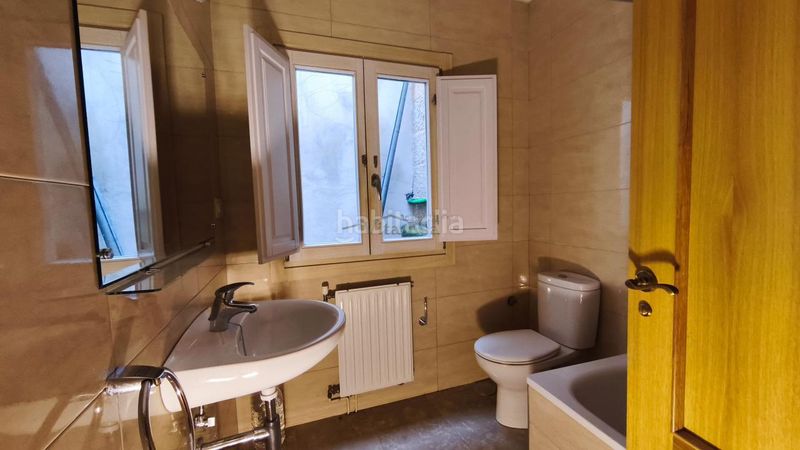 Foto 095d3584-44dd-40e6-8fe8-d99a69e6679b. Flat with heating in Casco Viejo Ourense