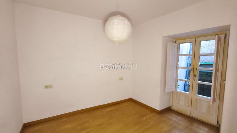 Foto 6e646239-e36d-4436-bc22-0e1249f84b37. Flat with heating in Casco Viejo Ourense