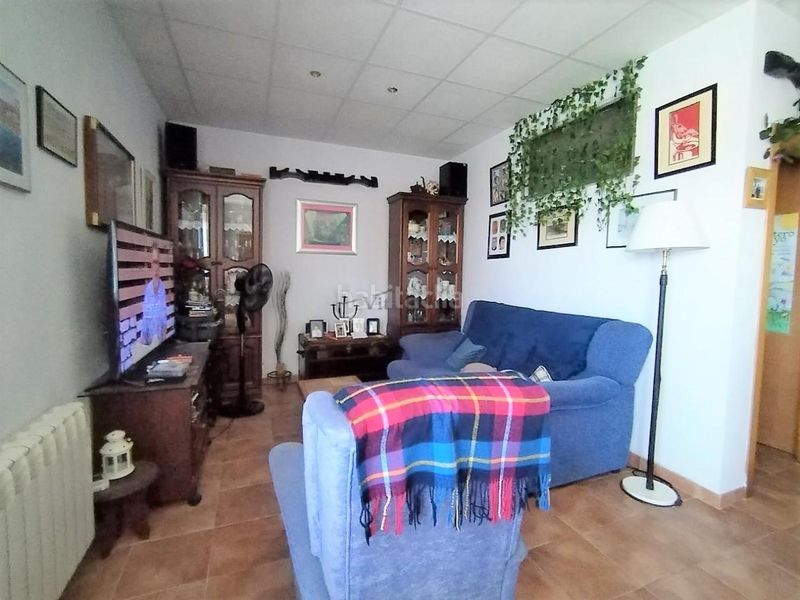 Foto 9a15d158-359f-4c28-ba72-00e6bd0c80dc. Casa amb calefacció aparcament a Barrocanes Ourense