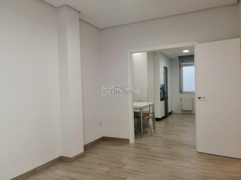 Foto 4ddec780-84a1-40bf-bb6d-39ab24b4ada8. Rent flat with heating parking in Centro Ourense