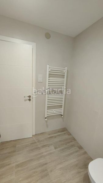 Foto 7defba73-8e7e-4879-8877-24bc95354949. Rent flat with heating parking in Centro Ourense