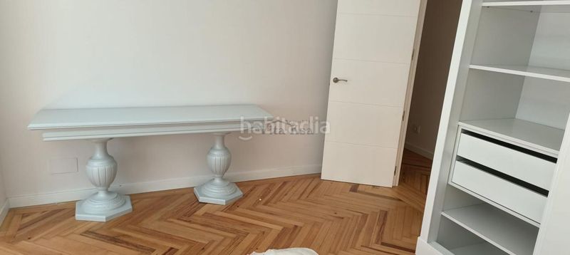 Foto 83663caf-020c-4e70-8a73-1675bdf6a592. Rent flat with heating parking in Centro Ourense