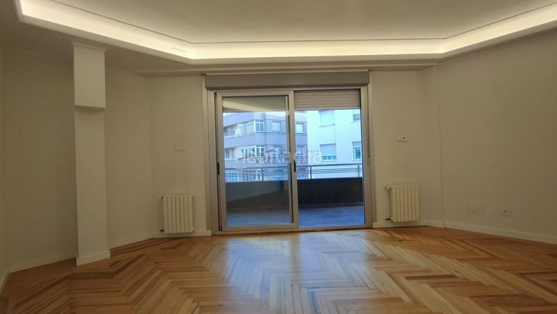 Foto 88889241-b0f9-45c2-b4e7-ed7dca14ab07. Rent flat with heating parking in Centro Ourense