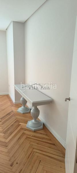 Foto c5bd4a8a-ca72-4dea-8dcd-525eb5536757. Rent flat with heating parking in Centro Ourense