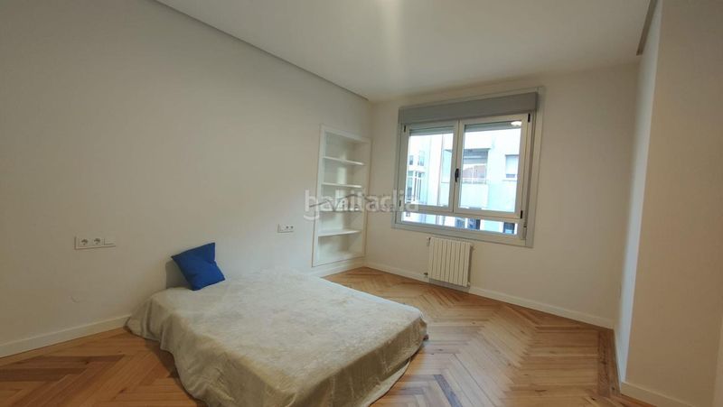 Foto 6b08fd80-a568-4cea-9c56-d62bd155b2b1. Alquiler piso en Centro Ourense