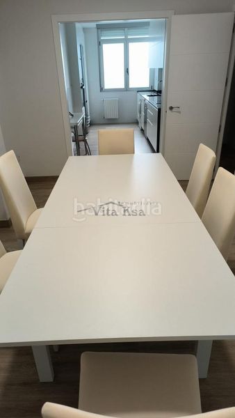 Foto b4a13c84-3a2f-4c27-bae7-76e8b12457db. Alquiler piso en Centro Ourense