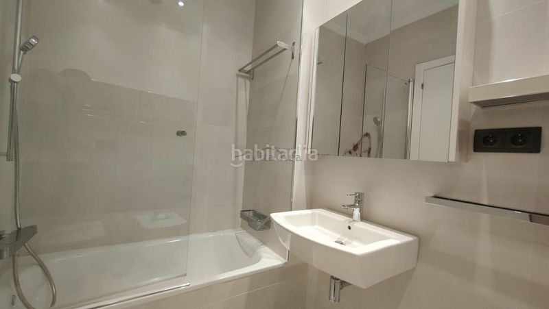 Foto d378a022-281a-4ba2-a0d5-ae18f8cc0921. Flat with heating parking in Centro Ourense