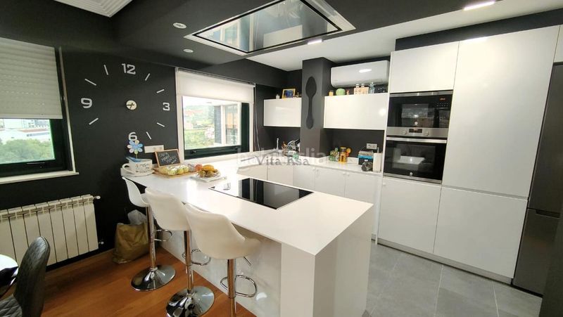 Foto cf394652-71a8-4f3c-9663-44e40bd0198a. Dúplex en Posío Ourense