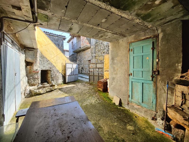 Foto ced9fd92-ea96-419d-853c-62ac57872188. Casa amb aparcament a Taboadela