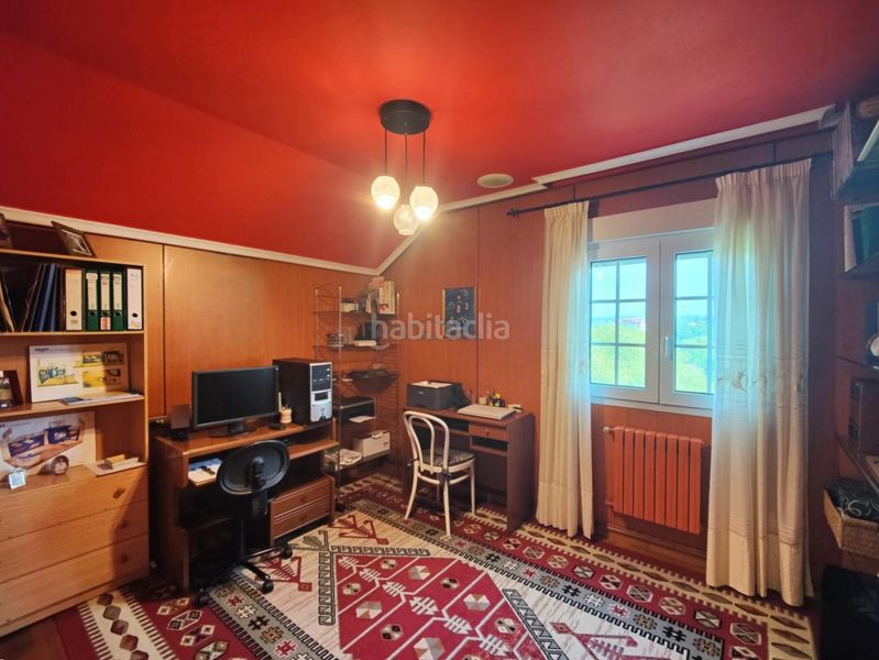 Foto 0e208923-f58e-4ec7-b8ea-8d437f9d6dbb. Casa amb calefacció aparcament piscina a Mariñamansa Ourense