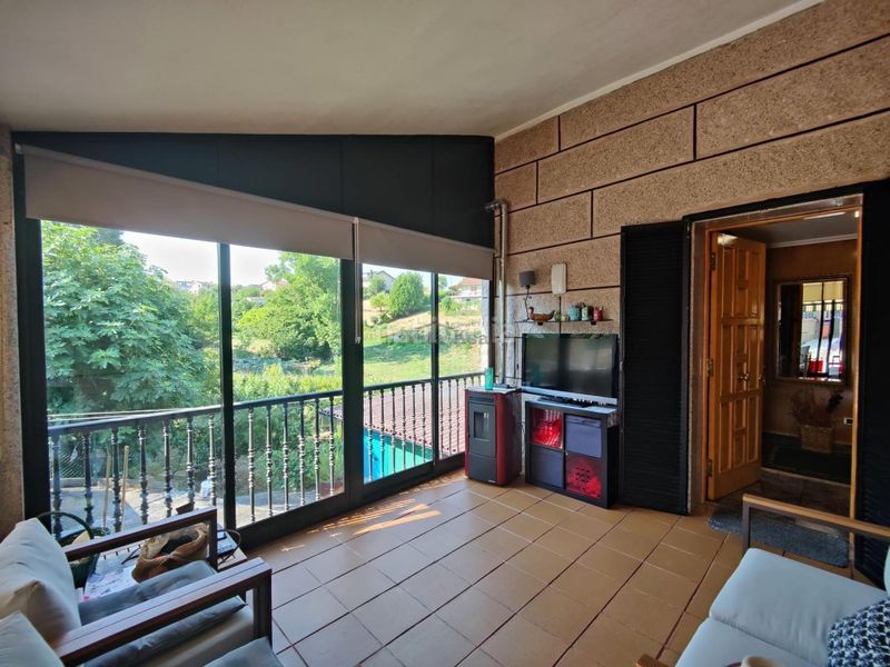 Foto 25415926-34ec-4bad-9898-524927203ecd. Casa amb calefacció aparcament piscina a Mariñamansa Ourense