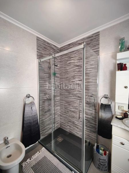 Foto 9366f503-c757-475d-87d6-b97a741cbc70. Casa amb calefacció aparcament piscina a Mariñamansa Ourense