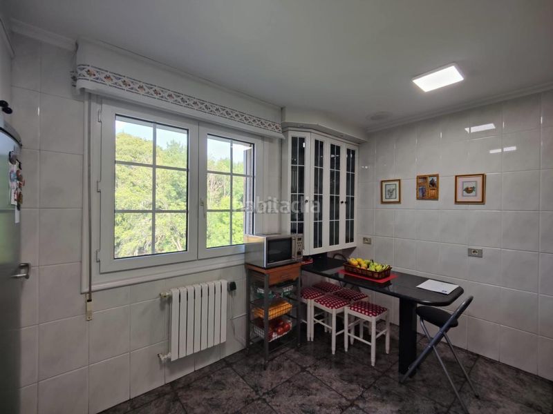 Foto b0098d79-ba41-4dc1-8091-ecc536269120. Casa amb calefacció aparcament piscina a Mariñamansa Ourense