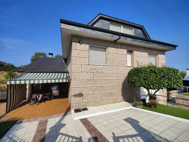 Foto b5ee4130-8bce-41ea-a869-3c8ef3c5a14e. Casa amb calefacció aparcament piscina a Mariñamansa Ourense