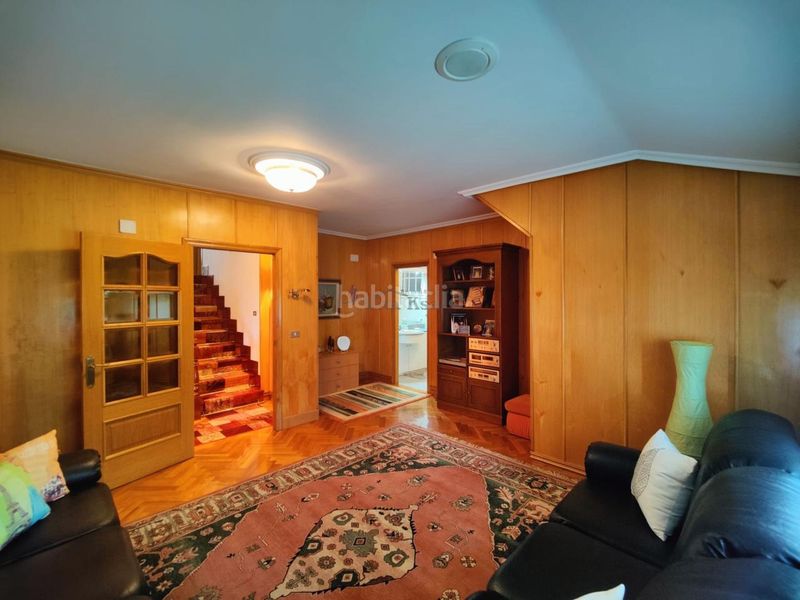 Foto de88ccba-34b2-40c3-9c95-e3f09cf58215. Casa amb calefacció aparcament piscina a Mariñamansa Ourense