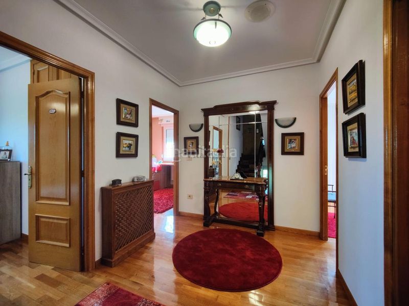 Foto e3e9916f-1c18-4f96-a38d-b6bf11e39d4c. Casa amb calefacció aparcament piscina a Mariñamansa Ourense