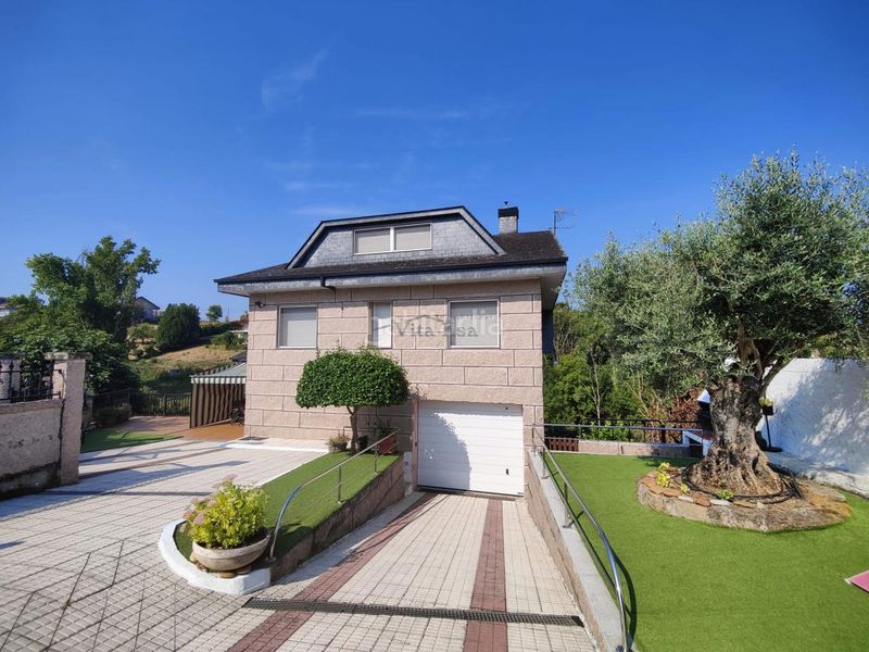 Foto e4e9d538-4528-46c9-a2e0-57823f6e4084. Casa amb calefacció aparcament piscina a Mariñamansa Ourense