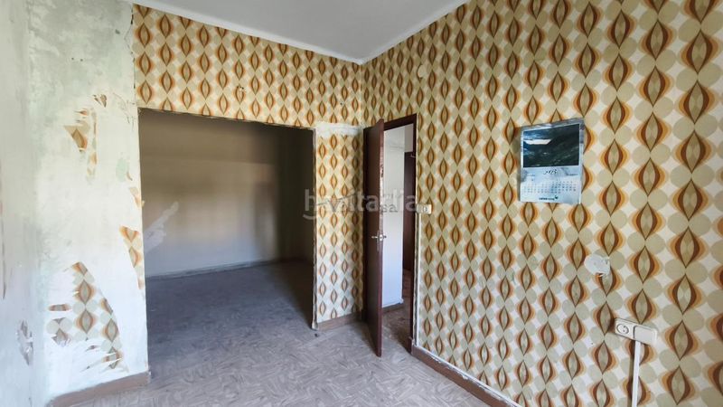 Foto 7dd86303-3809-4fb2-bd65-7b1dd21c49ed. Edifici a Ventiun Ourense