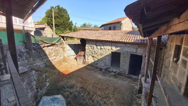 Foto afee7bbc-8343-4d86-9f03-19b4ddd1394e. Casa amb calefacció a San Cristovo de Cea