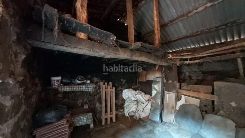 Foto f1e65180-e2f6-49d3-8f61-893c76eaeb80. Casa amb calefacció a San Cristovo de Cea