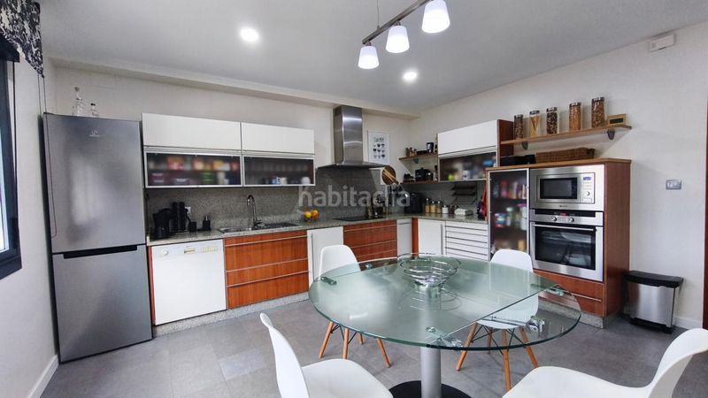 Foto a46ca7f9-397e-42c3-8490-deb2653dff00. Casa en San Cibrao das Viñas