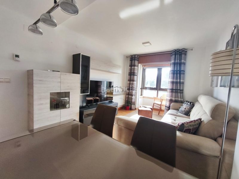 Foto 59467ce5-a3a4-4222-8986-4d4ef428d728. Rent duplex with heating parking in Barrocanes Ourense