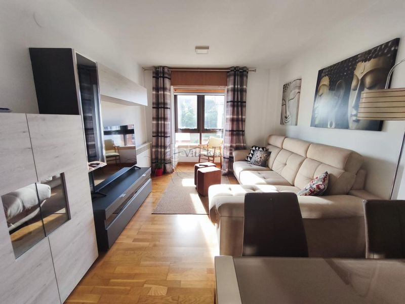 Foto d84a39f7-3552-4615-8b3f-32ede0d71556. Rent duplex with heating parking in Barrocanes Ourense