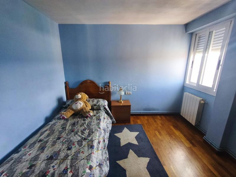 Foto a6b90391-b83c-48d5-b89a-1aee28f9df91. Lloguer pis amb calefacció a Residencia Ourense