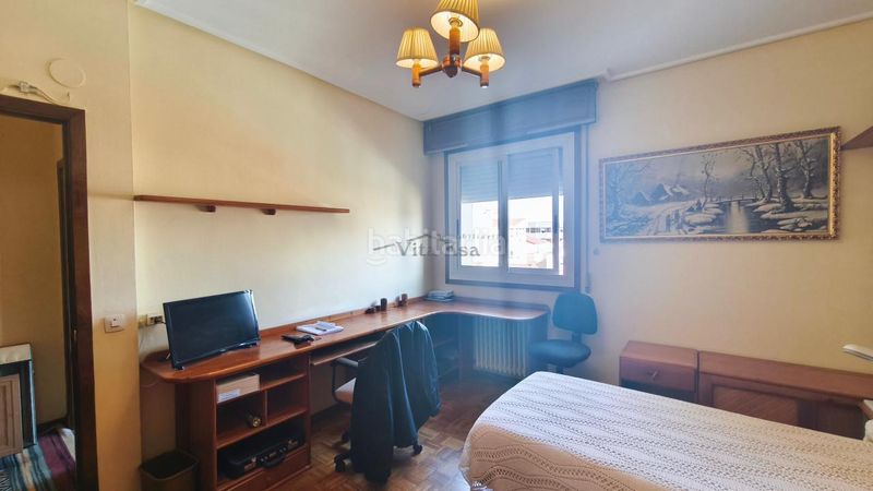 Foto 5767c64e-a0af-44a8-9b2c-1606f27ee360. Flat with heating parking in Centro Ourense