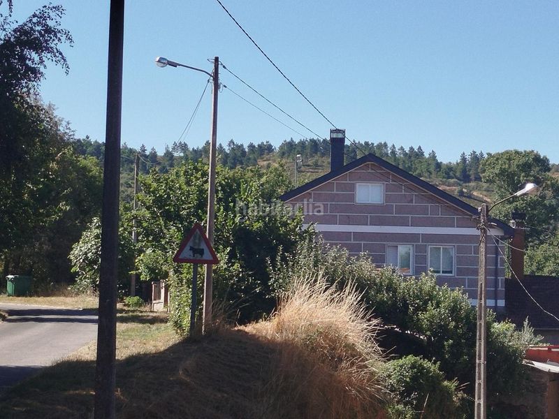 Foto f74dcb5c-a101-406a-9698-a795e8af8f9f. Casa amb aparcament a Trasmiras