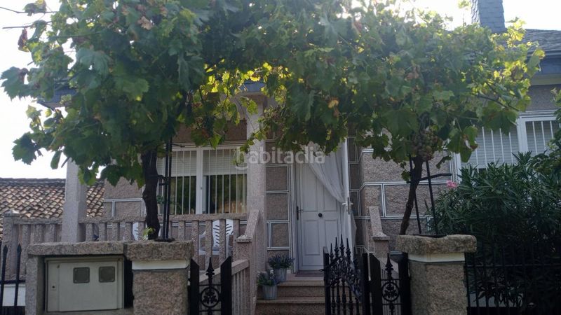 Foto 713c3cfb-db1f-4fe3-8879-99affd47891b. Maison avec parking dans Trasmiras