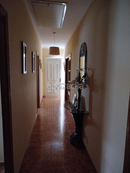 Foto f464ff9b-2266-4240-9566-4458e0c3b6c4. Maison avec parking dans Trasmiras