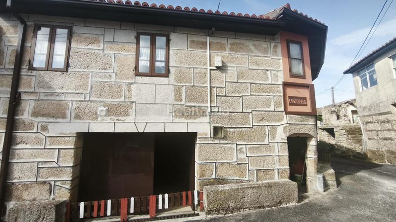 Foto 9fcbecc3-81f2-4561-9e1c-787d8011c5a6. Masia amb calefacció aparcament a Nogueira de Ramuín