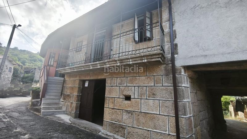 Foto d7d5ebf6-74b2-4105-b85b-fc347ce40c2b. Masia amb calefacció aparcament a Nogueira de Ramuín