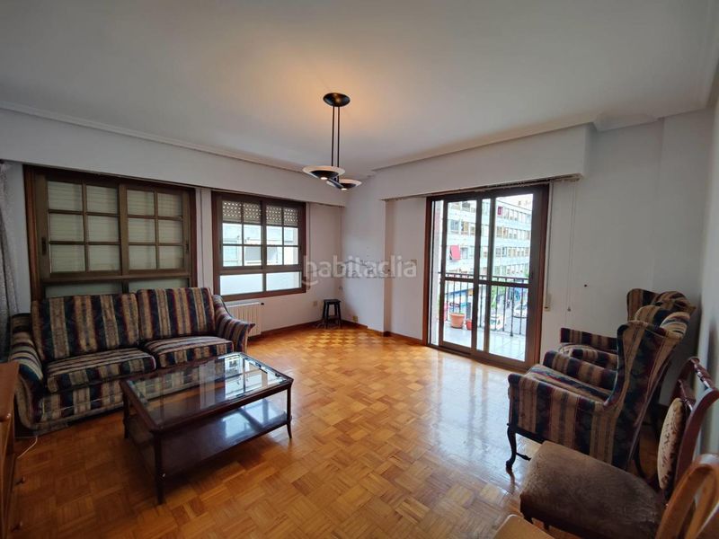 Foto 44d9856d-c9b7-4545-9b19-ecc5d41464f9. Lloguer pis amb calefacció aparcament a Residencia Ourense
