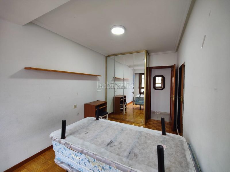 Foto be88cedb-bcce-4784-abcb-f9eae56d8737. Lloguer pis amb calefacció aparcament a Residencia Ourense