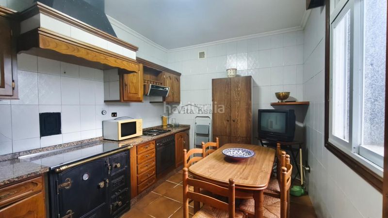 Foto eefe3bf6-f399-421f-9bab-bde7dd348229. Casa amb calefacció aparcament a Celanova