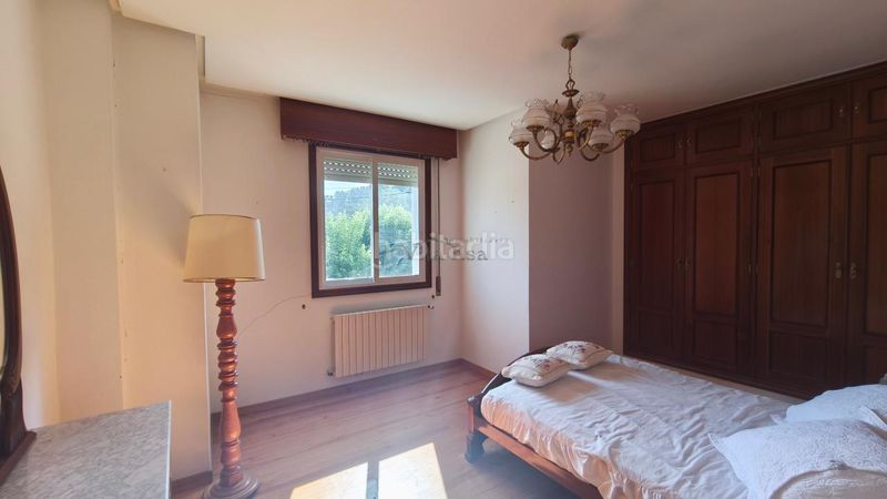 Foto 6d341c69-442a-42c8-9bd3-023e659cf755. House with heating parking in Celanova