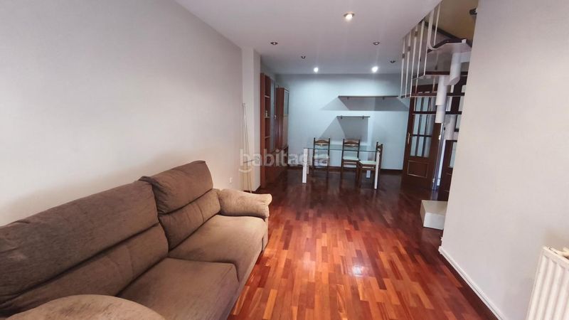 Foto 3b88bcb2-b5e1-4d7b-86ac-6c650cfadcae. Rent duplex with heating parking in Barbadás