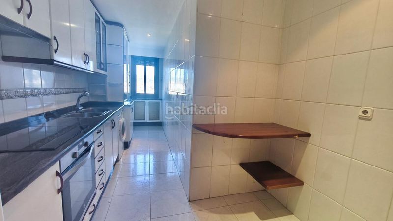 Foto eee2e972-9e8d-4089-b819-85f9cba50733. Rent duplex with heating parking in Barbadás