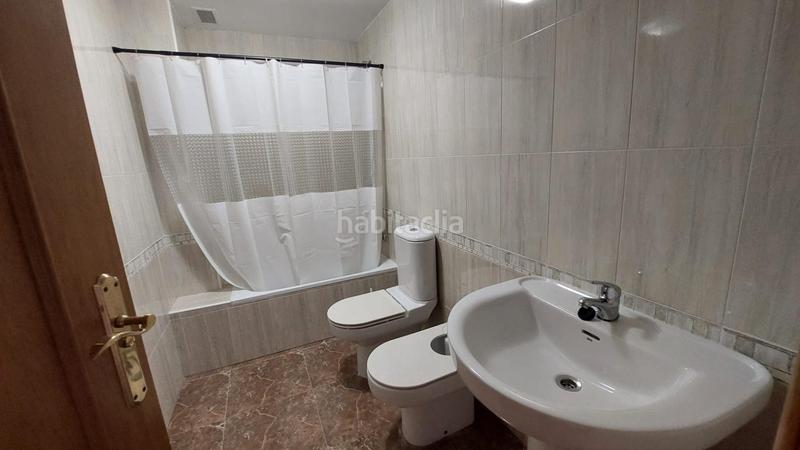 Foto 032072ea-5081-4fbb-bdce-29ec0d5c0106. Alquiler dúplex  ideal para compartir 5 habitaciones junto a la arrixaca en Murcia